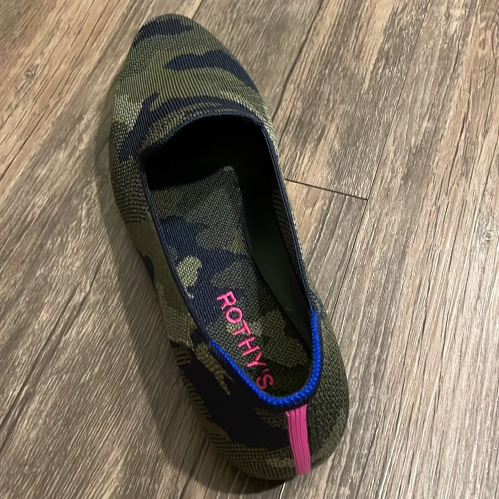 Rothy’s new in box almond loafers